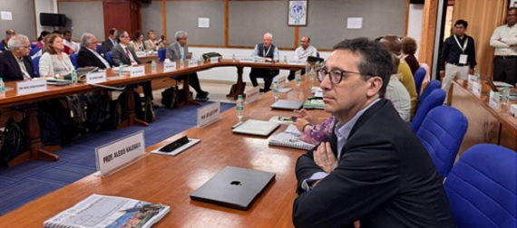 Dr. Alexis Kalergis destaca en sesión del Consejo de Asesores de ICGEB en India